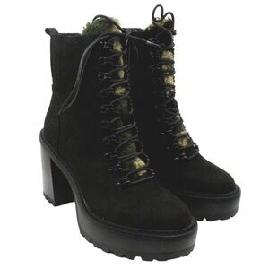 Madden Girl “Kilkki” Lace-Up Hiker Platform Boots
Size 8.5